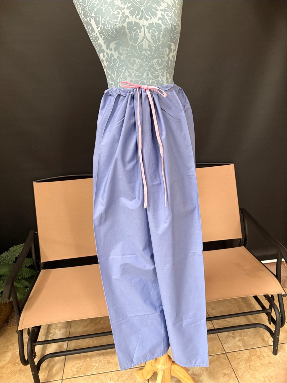 Relaxed Drawstring Wide-Leg Pants in Lavender
